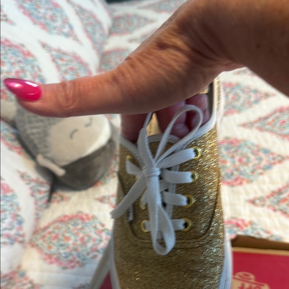 Vans Gold and White Sneakers Shimmering Canvas Low-Top - Picture 5 of 10